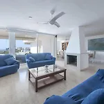 Med Private Pool Bbq Sea סיטגס